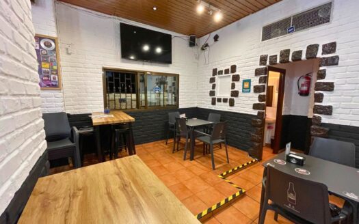 Traspaso de Bar en Móstoles con Licencia Definitiva y Salida de Humos – Recientemente Reformado