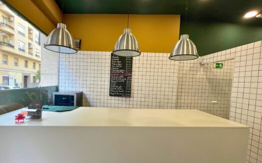 Comida para llevar en Chamberí frente a nuevo Mercadona