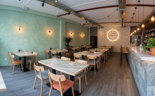 Bar restaurante en Salamanca con licencia definitiva y cocina equipada