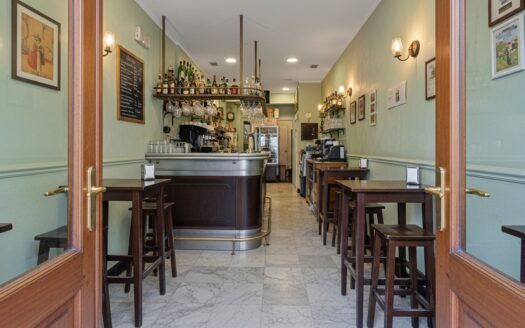 Bar restaurante en traspaso con terraza en pleno centro de Madrid