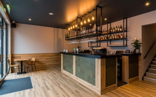 Bar restaurante en traspaso en Chamberí con licencia definitiva y clientela fija